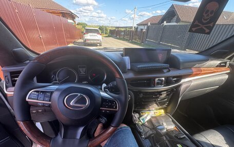 Lexus LX III, 2017 год, 7 150 000 рублей, 4 фотография