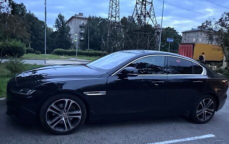 Jaguar XE I рестайлинг, 2020 год, 3 100 000 рублей, 2 фотография