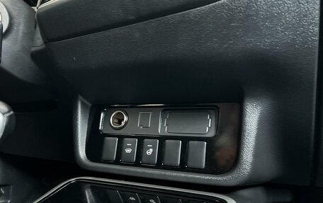 Mitsubishi Outlander III рестайлинг 3, 2018 год, 2 080 000 рублей, 12 фотография