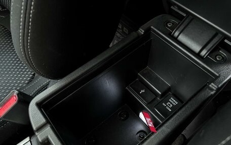 Mitsubishi Outlander III рестайлинг 3, 2018 год, 2 080 000 рублей, 10 фотография