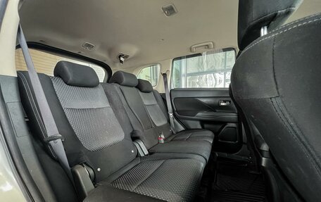 Mitsubishi Outlander III рестайлинг 3, 2018 год, 2 080 000 рублей, 24 фотография