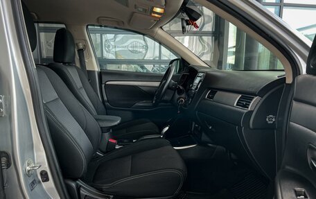 Mitsubishi Outlander III рестайлинг 3, 2018 год, 2 080 000 рублей, 27 фотография
