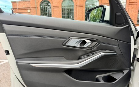 BMW 3 серия, 2021 год, 3 900 000 рублей, 11 фотография