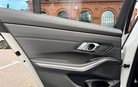 BMW 3 серия, 2021 год, 3 900 000 рублей, 16 фотография