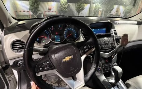 Chevrolet Cruze II, 2012 год, 650 000 рублей, 9 фотография
