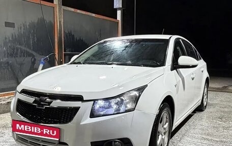 Chevrolet Cruze II, 2012 год, 650 000 рублей, 3 фотография