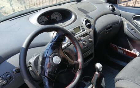 Toyota Yaris I рестайлинг, 2001 год, 420 000 рублей, 3 фотография