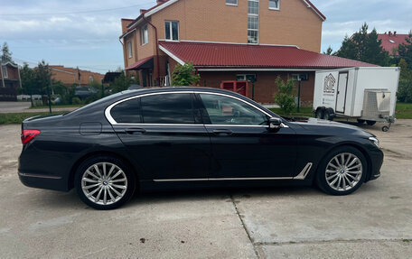 BMW 7 серия, 2018 год, 4 500 000 рублей, 12 фотография
