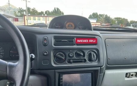 Mitsubishi Pajero Sport II рестайлинг, 2002 год, 619 000 рублей, 14 фотография