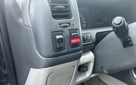Mitsubishi Pajero Sport II рестайлинг, 2002 год, 619 000 рублей, 13 фотография