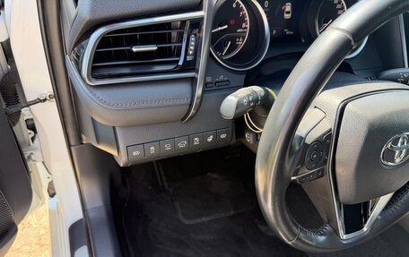 Toyota Camry, 2021 год, 3 550 000 рублей, 11 фотография