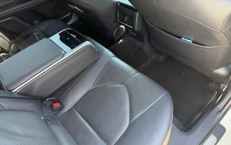 Toyota Camry, 2021 год, 3 550 000 рублей, 10 фотография