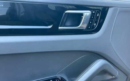 Porsche Cayenne III, 2019 год, 4 690 000 рублей, 25 фотография