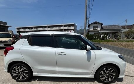 Suzuki Swift V, 2022 год, 910 000 рублей, 4 фотография