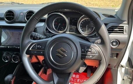 Suzuki Swift V, 2022 год, 910 000 рублей, 11 фотография