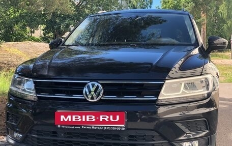 Volkswagen Tiguan II, 2020 год, 2 299 000 рублей, 2 фотография