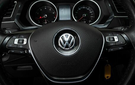 Volkswagen Tiguan II, 2019 год, 2 488 000 рублей, 9 фотография