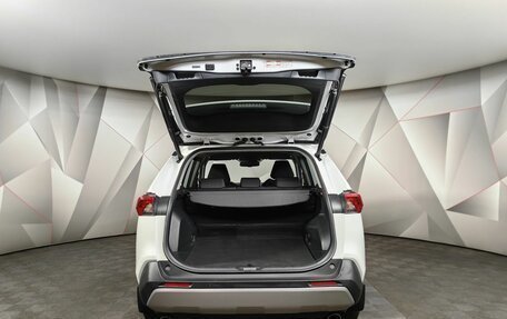 Toyota RAV4, 2021 год, 2 989 000 рублей, 12 фотография