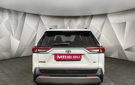 Toyota RAV4, 2021 год, 2 989 000 рублей, 8 фотография