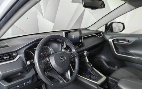 Toyota RAV4, 2021 год, 2 989 000 рублей, 19 фотография
