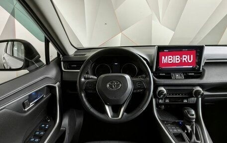 Toyota RAV4, 2021 год, 2 989 000 рублей, 20 фотография