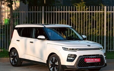 KIA Soul III, 2020 год, 2 350 000 рублей, 2 фотография