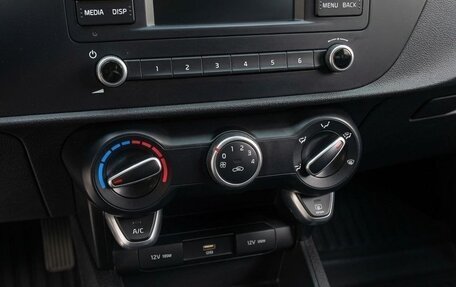 KIA Rio IV, 2021 год, 1 230 000 рублей, 7 фотография