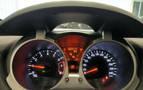 Nissan Juke II, 2012 год, 990 000 рублей, 16 фотография