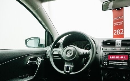 Volkswagen Polo VI (EU Market), 2011 год, 650 000 рублей, 13 фотография