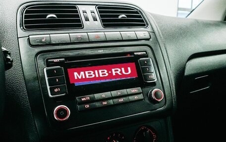 Volkswagen Polo VI (EU Market), 2011 год, 650 000 рублей, 19 фотография