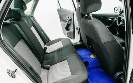 Volkswagen Polo VI (EU Market), 2011 год, 650 000 рублей, 23 фотография