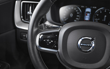 Volvo XC60 II, 2020 год, 4 180 000 рублей, 8 фотография