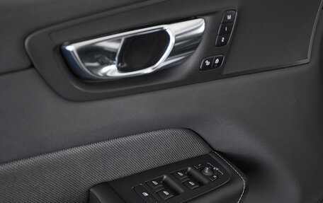 Volvo XC60 II, 2020 год, 4 180 000 рублей, 7 фотография