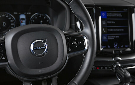 Volvo XC60 II, 2020 год, 4 180 000 рублей, 10 фотография