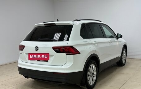 Volkswagen Tiguan II, 2020 год, 2 595 000 рублей, 5 фотография