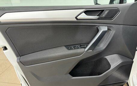 Volkswagen Tiguan II, 2020 год, 2 595 000 рублей, 9 фотография