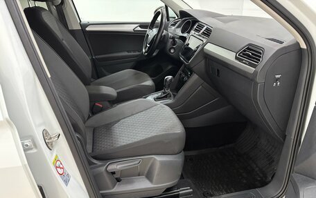 Volkswagen Tiguan II, 2020 год, 2 595 000 рублей, 16 фотография