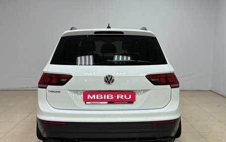 Volkswagen Tiguan II, 2020 год, 2 595 000 рублей, 6 фотография