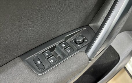 Volkswagen Tiguan II, 2020 год, 2 595 000 рублей, 11 фотография