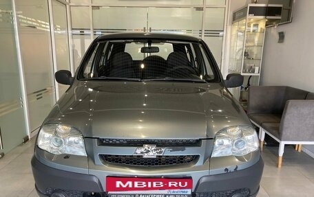 Chevrolet Niva I рестайлинг, 2011 год, 349 000 рублей, 2 фотография