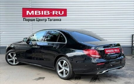 Mercedes-Benz E-Класс, 2018 год, 3 184 000 рублей, 7 фотография