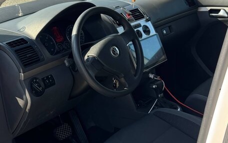 Volkswagen Touran III, 2009 год, 800 000 рублей, 10 фотография