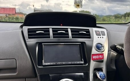 Toyota Prius, 2012 год, 1 060 000 рублей, 3 фотография