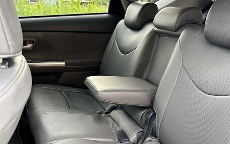 Toyota Prius, 2012 год, 1 060 000 рублей, 15 фотография