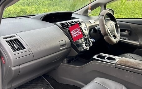 Toyota Prius, 2012 год, 1 060 000 рублей, 16 фотография