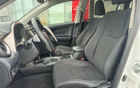 Toyota RAV4, 2015 год, 1 709 000 рублей, 13 фотография