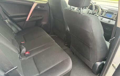 Toyota RAV4, 2015 год, 1 709 000 рублей, 14 фотография
