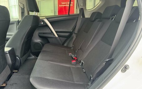 Toyota RAV4, 2015 год, 1 709 000 рублей, 15 фотография