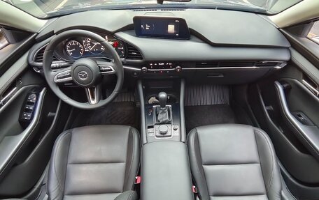 Mazda 3, 2023 год, 1 430 666 рублей, 9 фотография