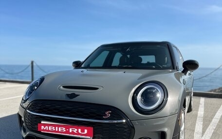 MINI Clubman, 2022 год, 3 800 000 рублей, 2 фотография
